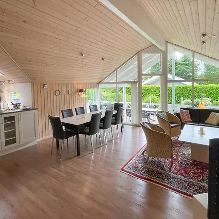 Beautiful In Vaeggerlose With Sauna