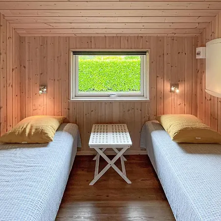 Semesterbostad Beautiful In Vaeggerlose With Sauna